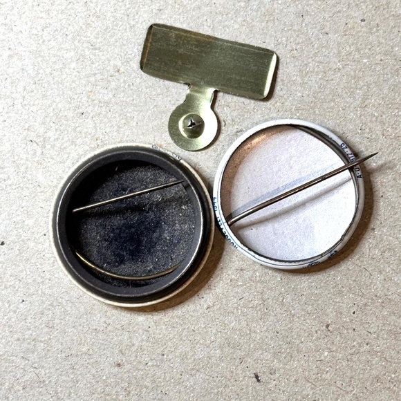 Scientists for McGovern: Political Pinback Campaign Buttons - Picture 6 of 8